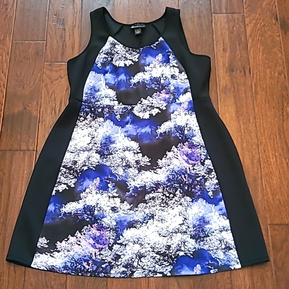 Lane Bryant Sleeveless Black Dress with Front Abstract Design size 22